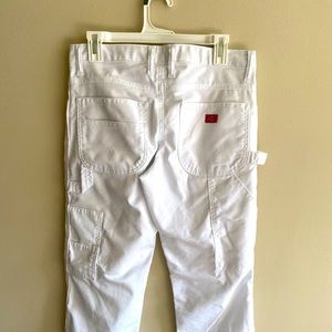 Womens white Carhartt painter pants - size 4